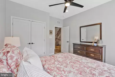 Bedroom - 42364 Zenith Ter, Ashburn, VA 20148 photo 7 of 7