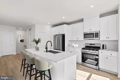 21756 Dollis Hill Ter, Broadlands, VA 20148