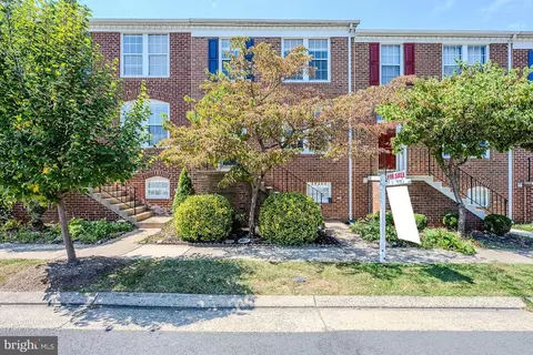 20393 Hartwell St, Ashburn, VA 20147