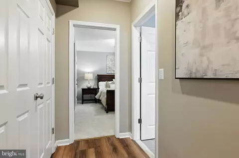 Entry Way - 22530 Forest Run Dr, Ashburn, VA 20148 photo 30 of 30