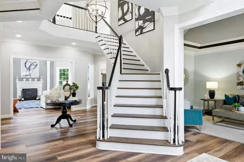 Entry Way - 22530 Forest Run Dr, Ashburn, VA 20148 photo 15 of 30
