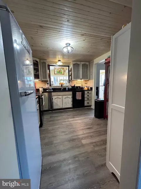 Kitchen - 229 Applegate Dr, Sterling, VA 20164 photo 1 of 4