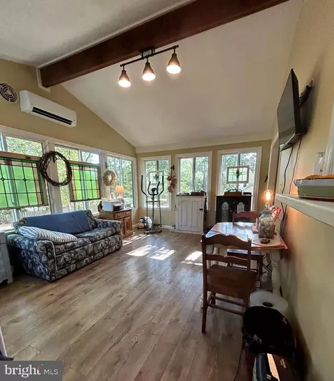 Exterior - 229 Applegate Dr, Sterling, VA 20164 photo 4 of 10