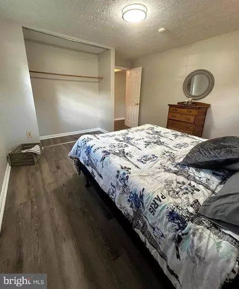 Bedroom - 229 Applegate Dr, Sterling, VA 20164 photo 5 of 5