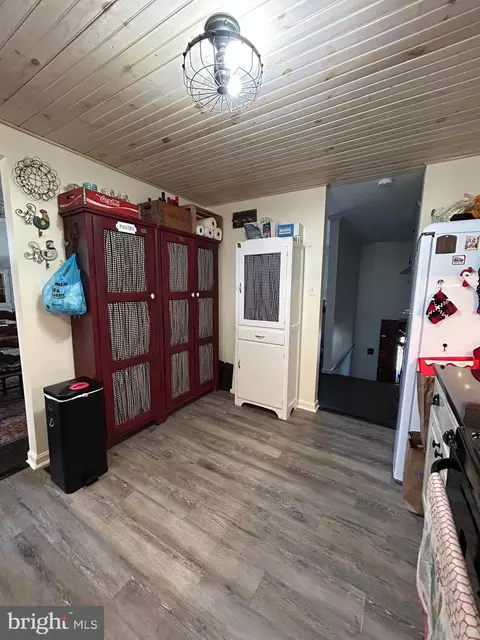 Entry Way - 229 Applegate Dr, Sterling, VA 20164 photo 1 of 5