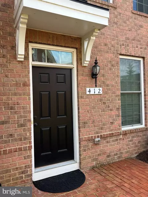 412 Haupt Sq SE, Leesburg, VA 20175