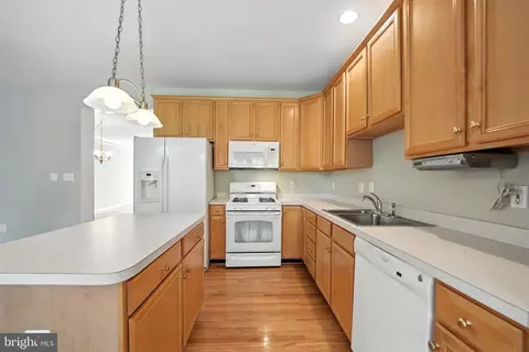 43791 Steinbeck Sq, Ashburn, VA 20147 photo 26