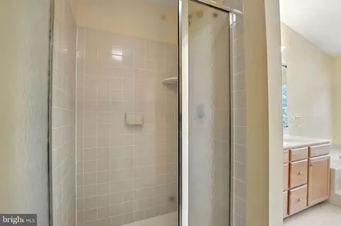 43791 Steinbeck Sq, Ashburn, VA 20147 photo 49