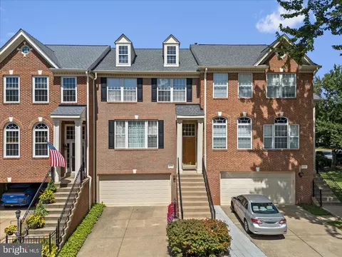 46134 Brisbane Sq, Sterling, VA 20165