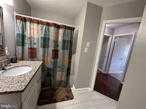 Bath - 1307 E Holly Ave E, Sterling, VA 20164 photo 5 of 5