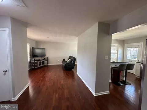 Entry Way - 1307 E Holly Ave E, Sterling, VA 20164 photo 3 of 11