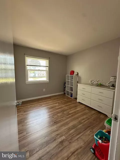 Bedroom - 1307 E Holly Ave E, Sterling, VA 20164 photo 5 of 5