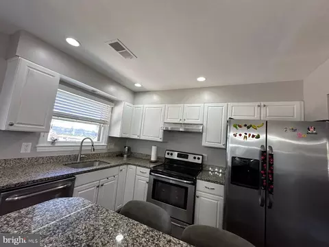 Kitchen - 1307 E Holly Ave E, Sterling, VA 20164 photo 4 of 4