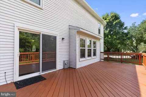Exterior - 1929 E Beech Rd, Sterling, VA 20164 photo 5 of 8