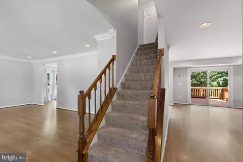 Entry Way - 1929 E Beech Rd, Sterling, VA 20164 photo 2 of 5
