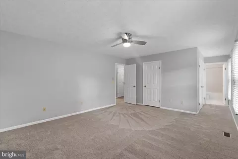 Entry Way - 1929 E Beech Rd, Sterling, VA 20164 photo 4 of 5