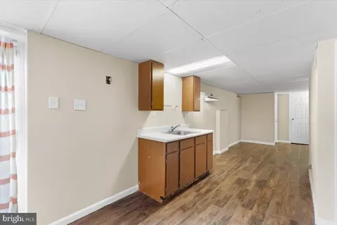 Entry Way - 1929 E Beech Rd, Sterling, VA 20164 photo 5 of 5