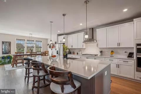43544 Centergate Dr, Ashburn, VA 20148 photo 4