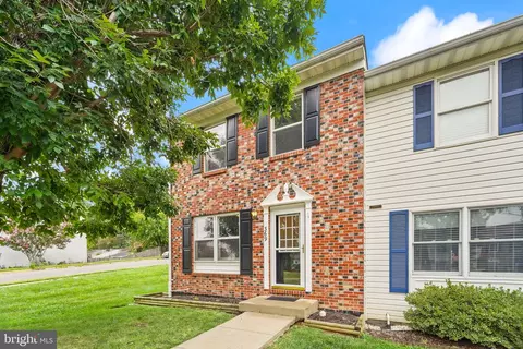369 Nansemond St SE, Leesburg, VA 20175