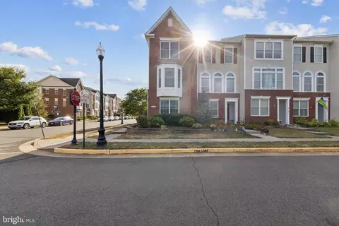 25109 Gunnery Sq, Chantilly, VA 20152