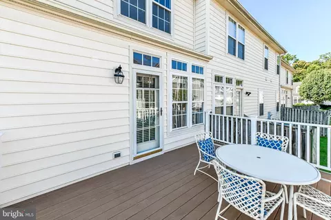 Exterior - 20885 Conesus Sq, Ashburn, VA 20147 photo 3 of 8