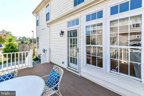 Exterior - 20885 Conesus Sq, Ashburn, VA 20147 photo 2 of 8