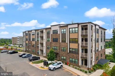 46320 Mt Milstead Ter #301, Sterling, VA 20164