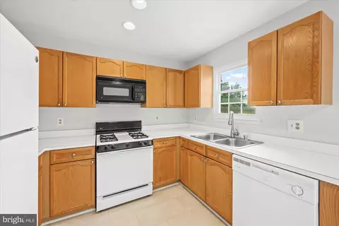 20722 Apollo Ter, Ashburn, VA 20147 photo 10