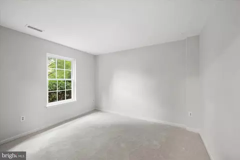 20722 Apollo Ter, Ashburn, VA 20147 photo 27