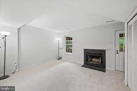 20722 Apollo Ter, Ashburn, VA 20147 photo 25