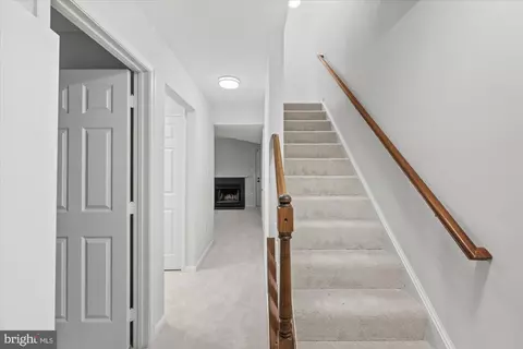 20722 Apollo Ter, Ashburn, VA 20147 photo 24
