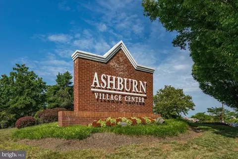 20722 Apollo Ter, Ashburn, VA 20147 photo 33