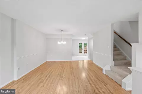 20722 Apollo Ter, Ashburn, VA 20147 photo 2