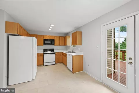 20722 Apollo Ter, Ashburn, VA 20147 photo 8