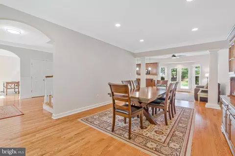 Dining - 116 Lake Dr, Sterling, VA 20164 photo 2 of 3