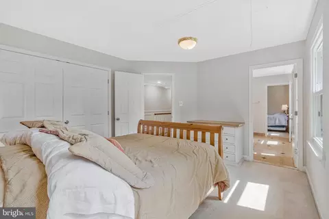 Bedroom - 116 Lake Dr, Sterling, VA 20164 photo 3 of 4