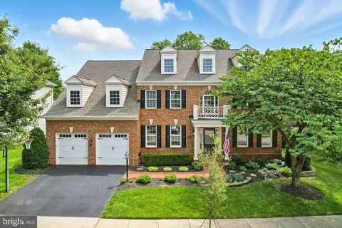 43843 Kittiwake Dr, Leesburg, VA 20176
