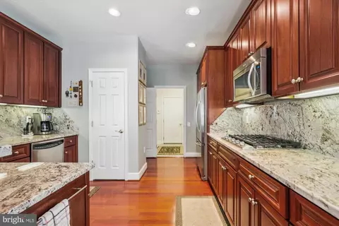 Entry Way - 44484 Blueridge Meadows Dr, Ashburn, VA 20147 photo 3 of 5