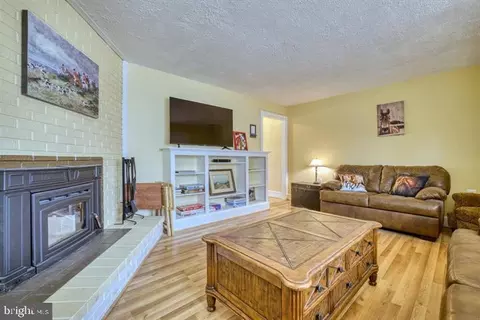 44 Sydnor St, Hamilton, VA 20158 photo 5