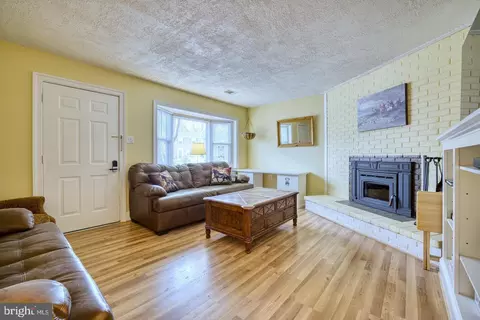44 Sydnor St, Hamilton, VA 20158 photo 3