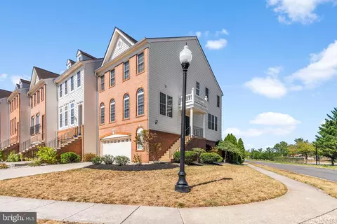 25260 Bald Eagle Ter, Chantilly, VA 20152