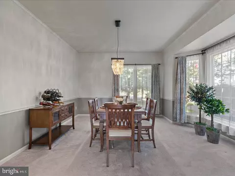 Dining - 43036 Hedgeapple Ct, Ashburn, VA 20147 photo 1 of 3