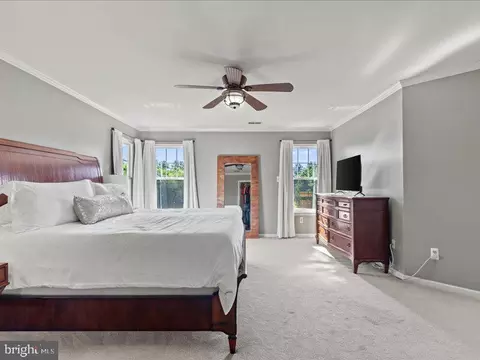 Bedroom - 43036 Hedgeapple Ct, Ashburn, VA 20147 photo 2 of 8