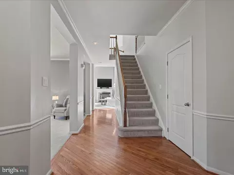 Entry Way - 43036 Hedgeapple Ct, Ashburn, VA 20147 photo 1 of 3