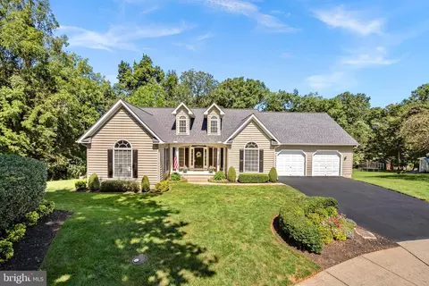 409 Bolingbrook Ct, Purcellville, VA 20132