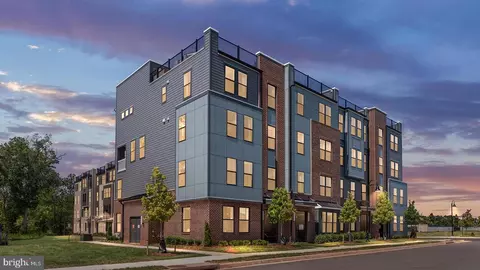 20189 Northpark Dr, Ashburn, VA 20147