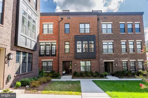 22143 Penelope Heights Ter, Ashburn, VA 20148