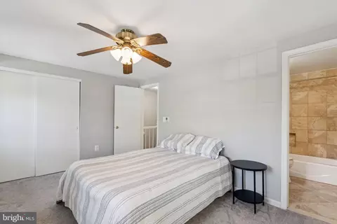 Bedroom - 33 Devon Ct, Sterling, VA 20165 photo 3 of 3