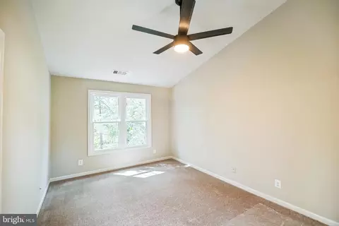 Entry Way - 43866 Laburnum Sq, Ashburn, VA 20147 photo 2 of 2