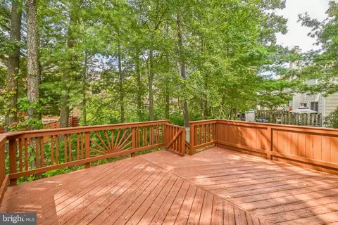 Exterior - 43866 Laburnum Sq, Ashburn, VA 20147 photo 2 of 5